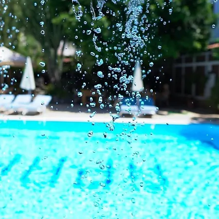 Ξενοδοχείο Pasahan *