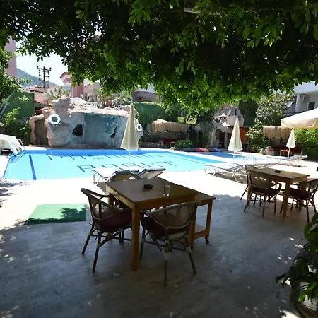 Pasahan Ξενοδοχείο Μαρμαρίς